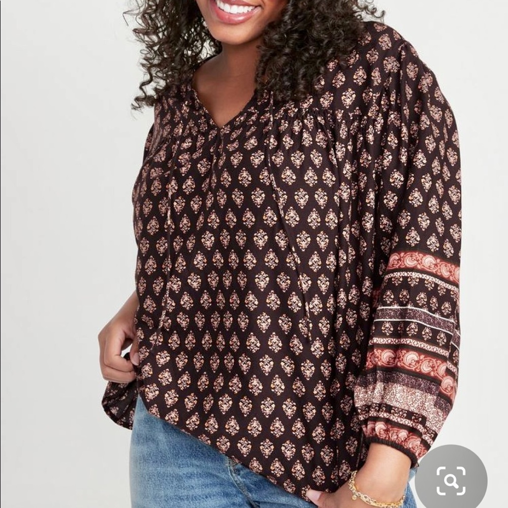 Woman’s Old Navy Long-Sleeved Printed Port Blouse, XL, chocolate